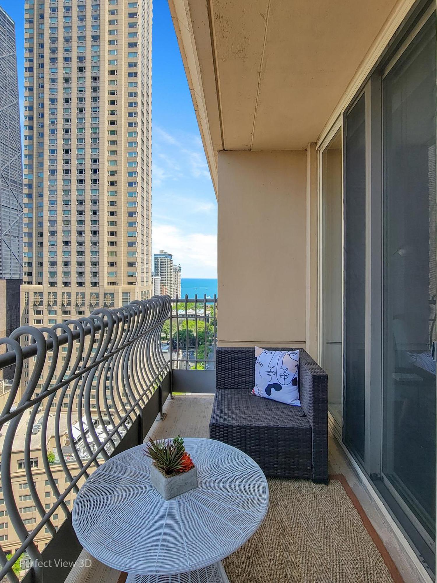 The Bernardin Gold Coast Luxury Apartments Near Magnificent Mile Чикаго Экстерьер фото